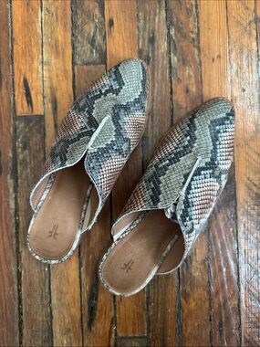 Frye Nolan Seamed Mules Snakeskin Size 6